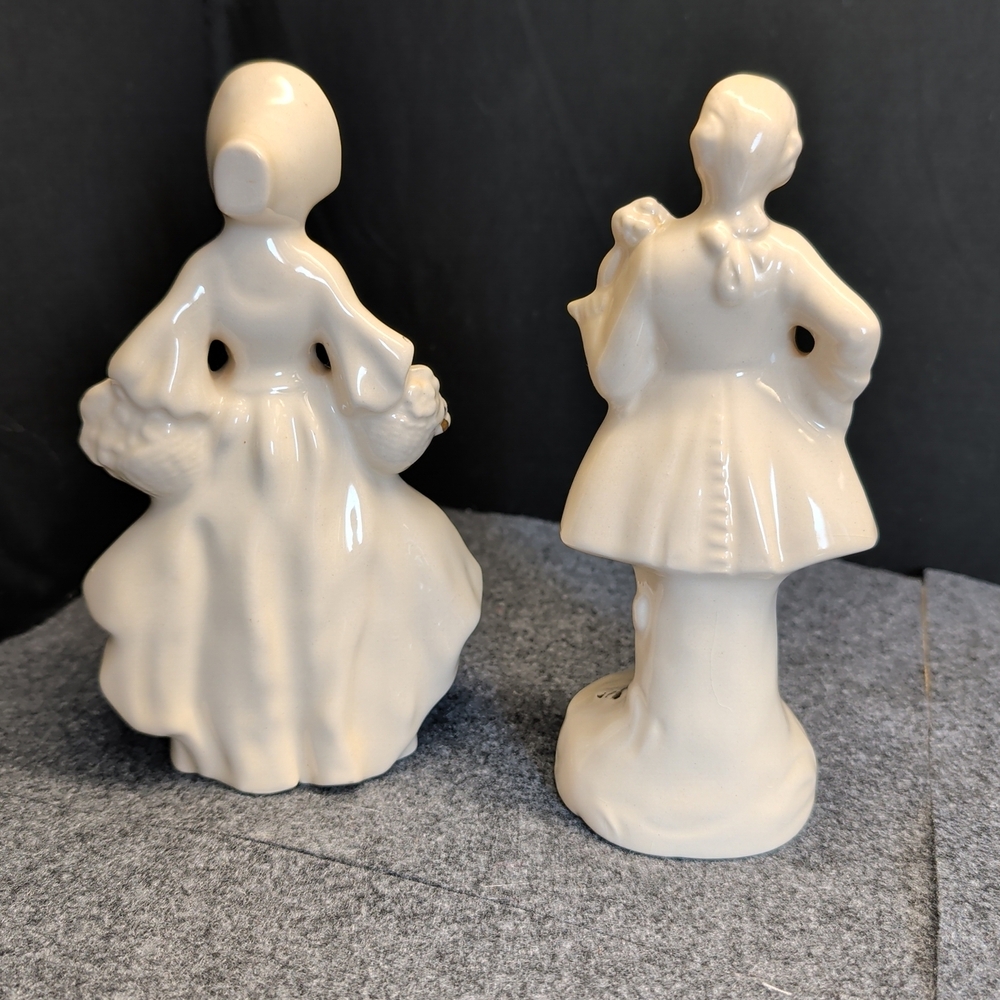 Elegant Cream and Gold Figurines - Picture 3 of 6